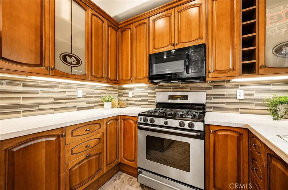 10833 Kling Street #4 North Hollywood, CA 91602