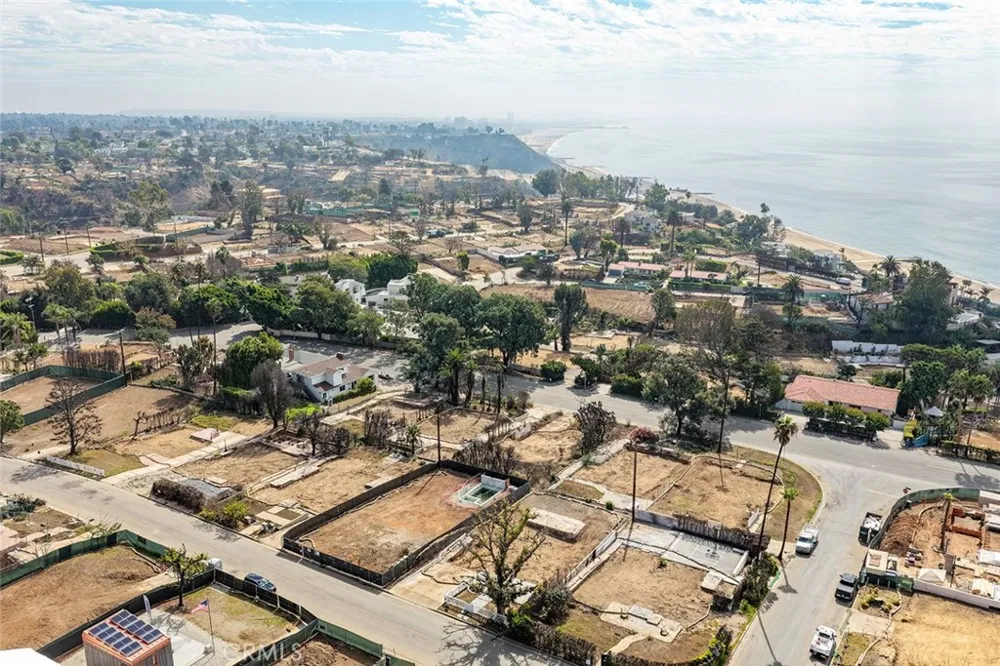 16860 Livorno Pacific Palisades, CA 90272