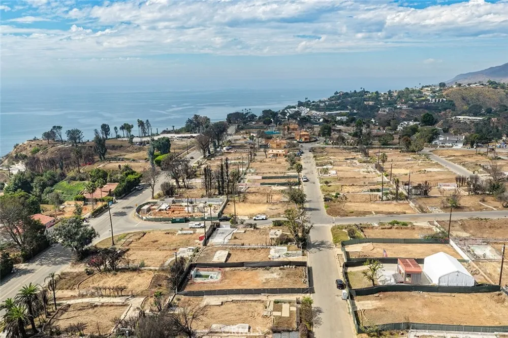16860 Livorno Pacific Palisades, CA 90272