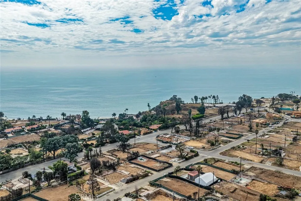 16860 Livorno Pacific Palisades, CA 90272