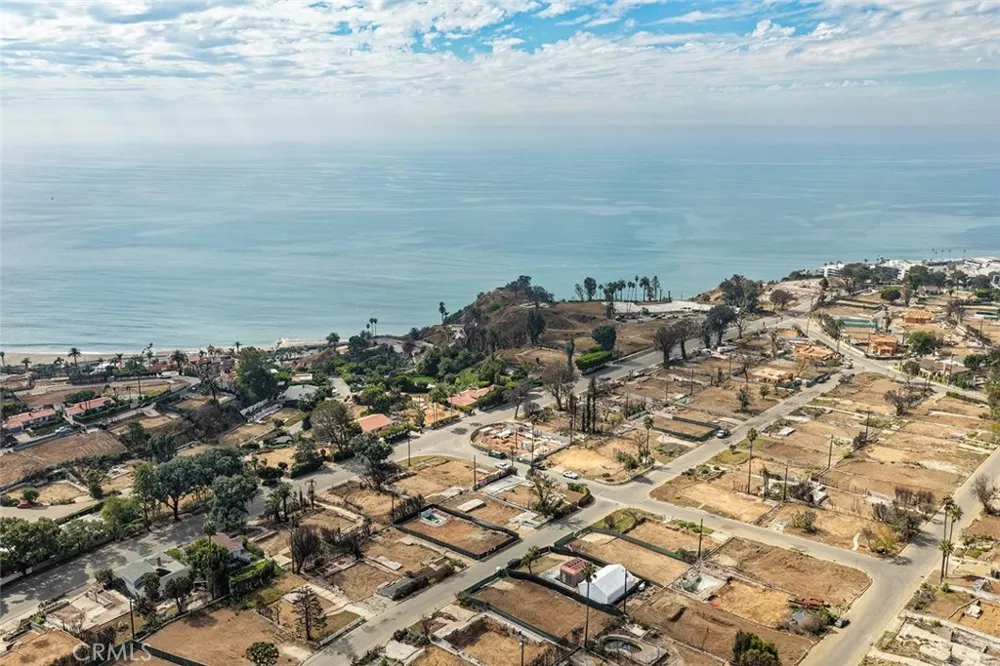 16860 Livorno Pacific Palisades, CA 90272