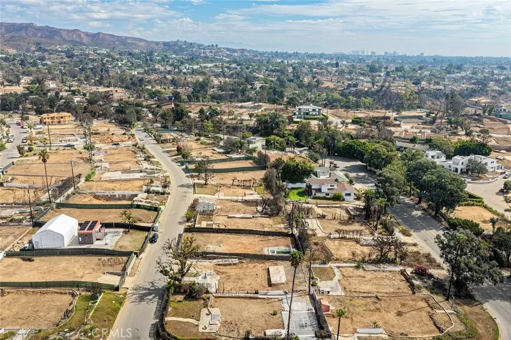 16860 Livorno Pacific Palisades, CA 90272