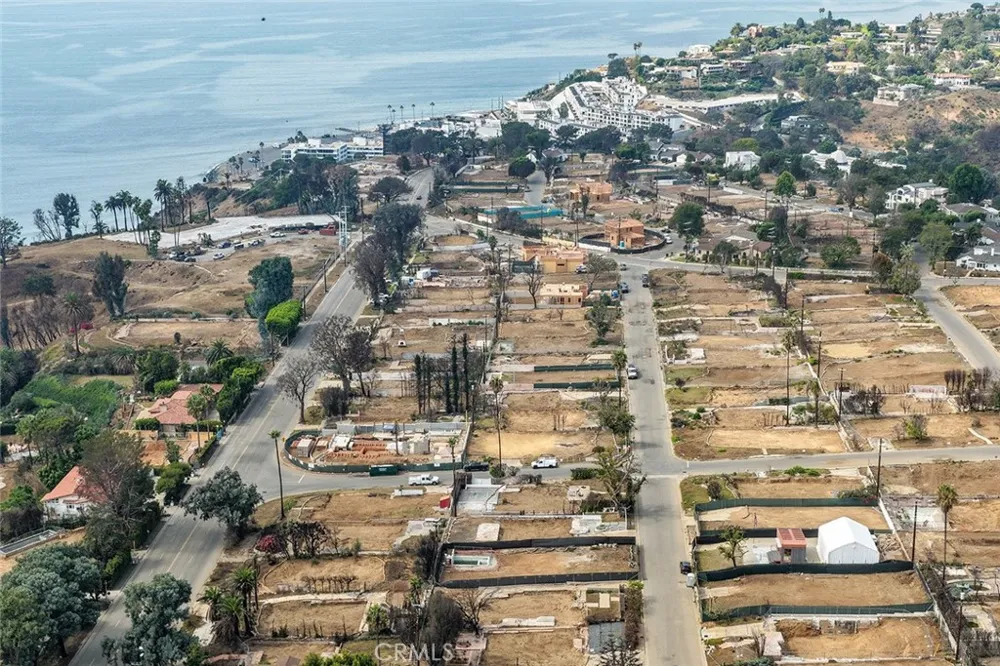 16860 Livorno Pacific Palisades, CA 90272
