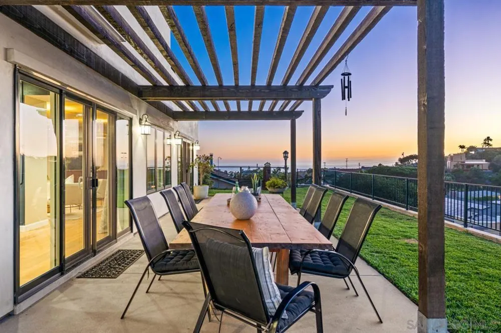 1468 Yost Drive San Diego, CA 92109