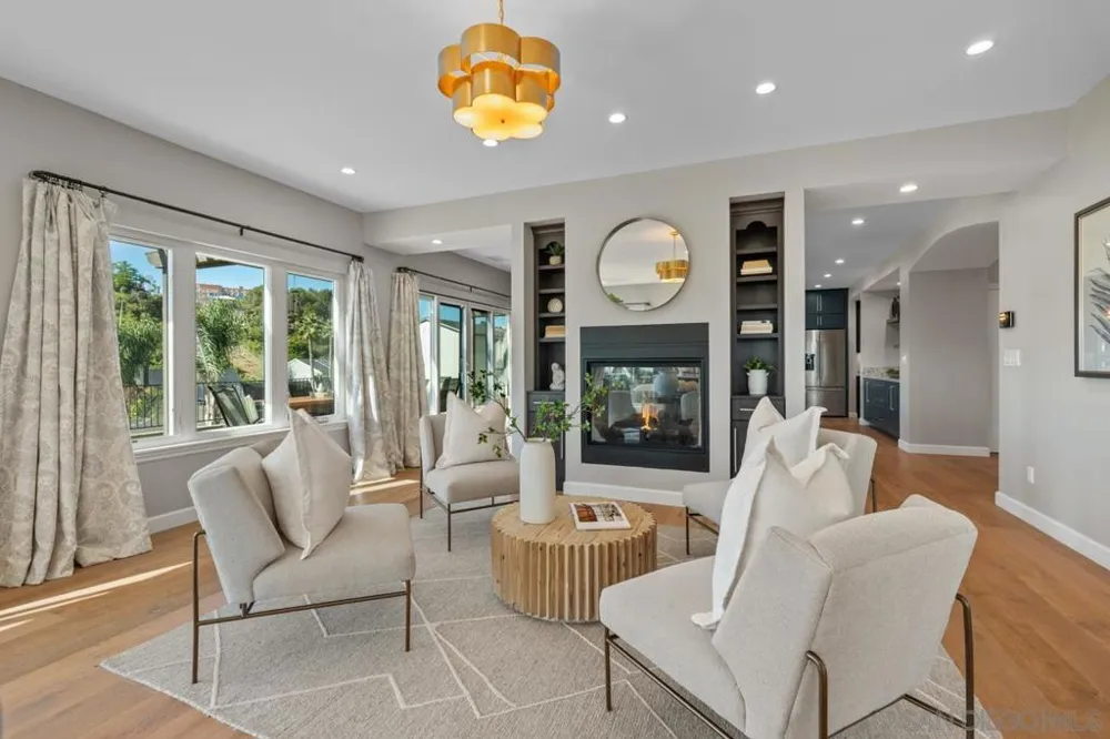 1468 Yost Drive San Diego, CA 92109