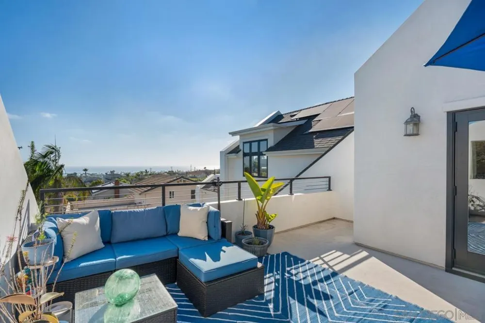 1468 Yost Drive San Diego, CA 92109