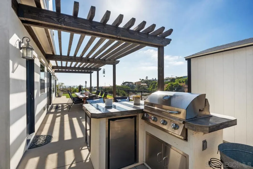 1468 Yost Drive San Diego, CA 92109