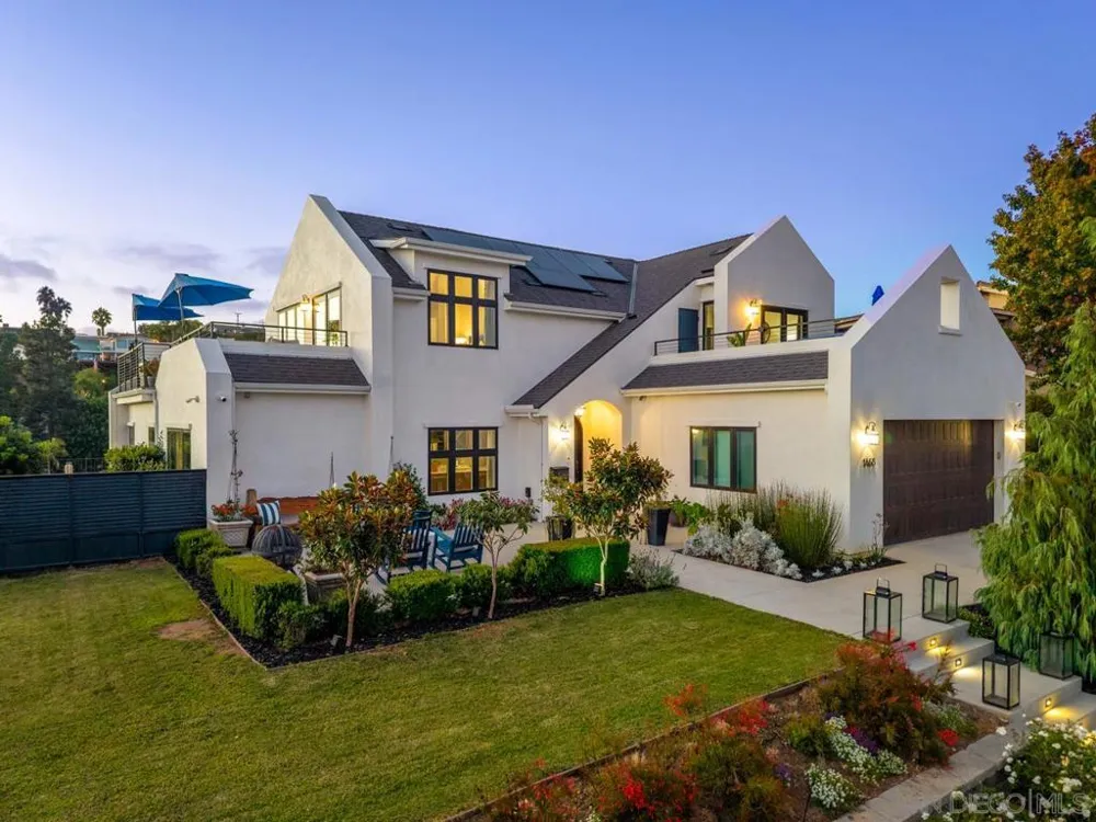 1468 Yost Drive San Diego, CA 92109
