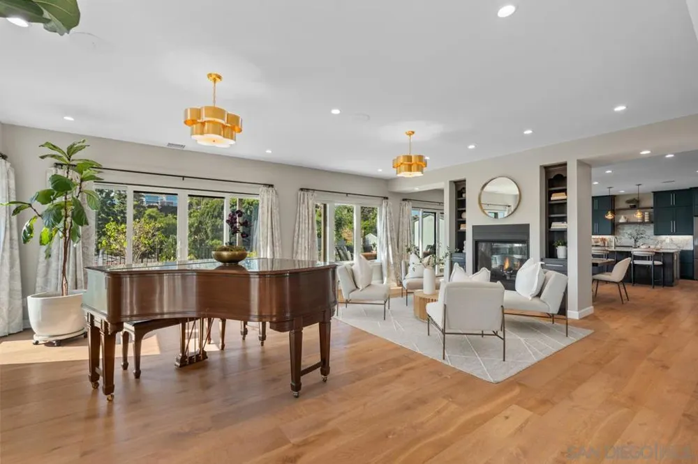 1468 Yost Drive San Diego, CA 92109