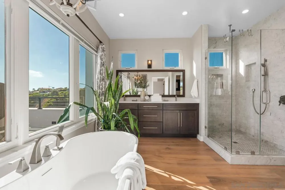 1468 Yost Drive San Diego, CA 92109