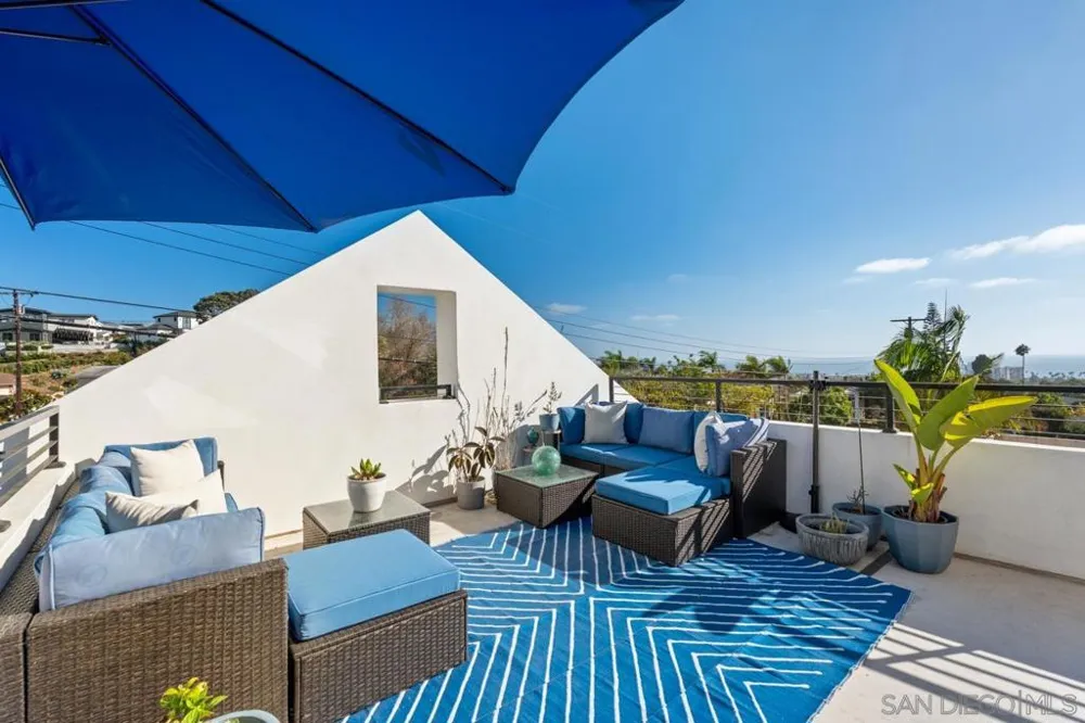 1468 Yost Drive San Diego, CA 92109