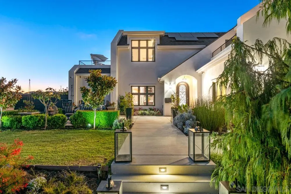 1468 Yost Drive San Diego, CA 92109