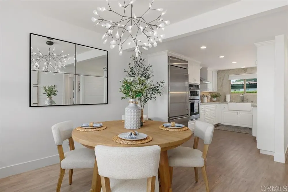 640 W Solana Circle #11 Solana Beach, CA 92075