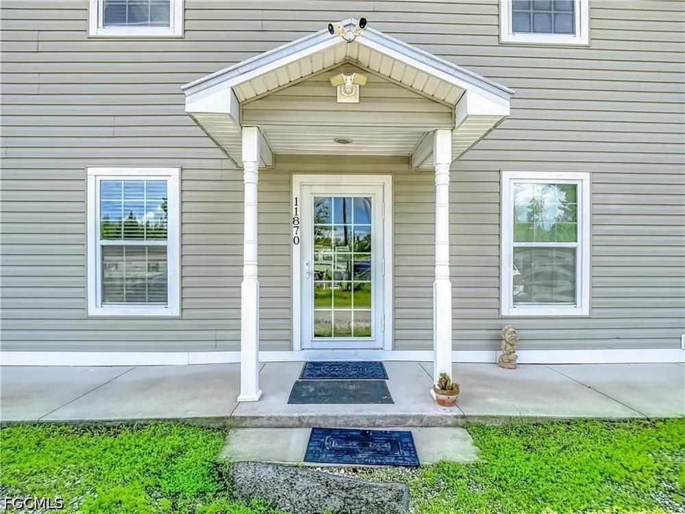 Pompano Avenue Cape Coral, FL 33991