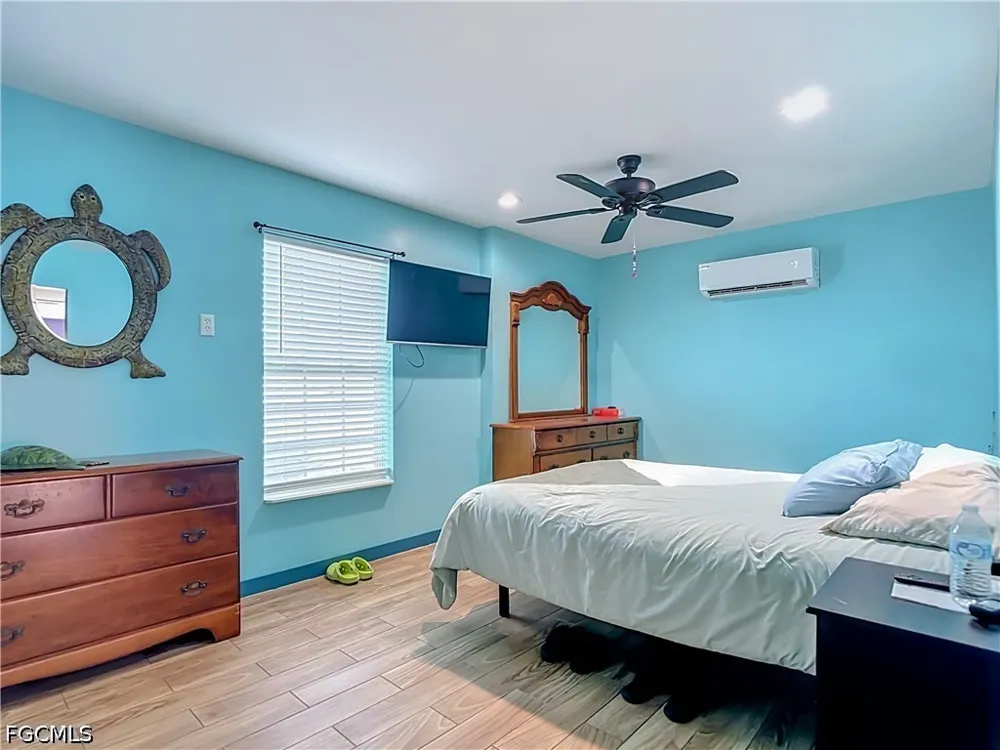 Pompano Avenue Cape Coral, FL 33991