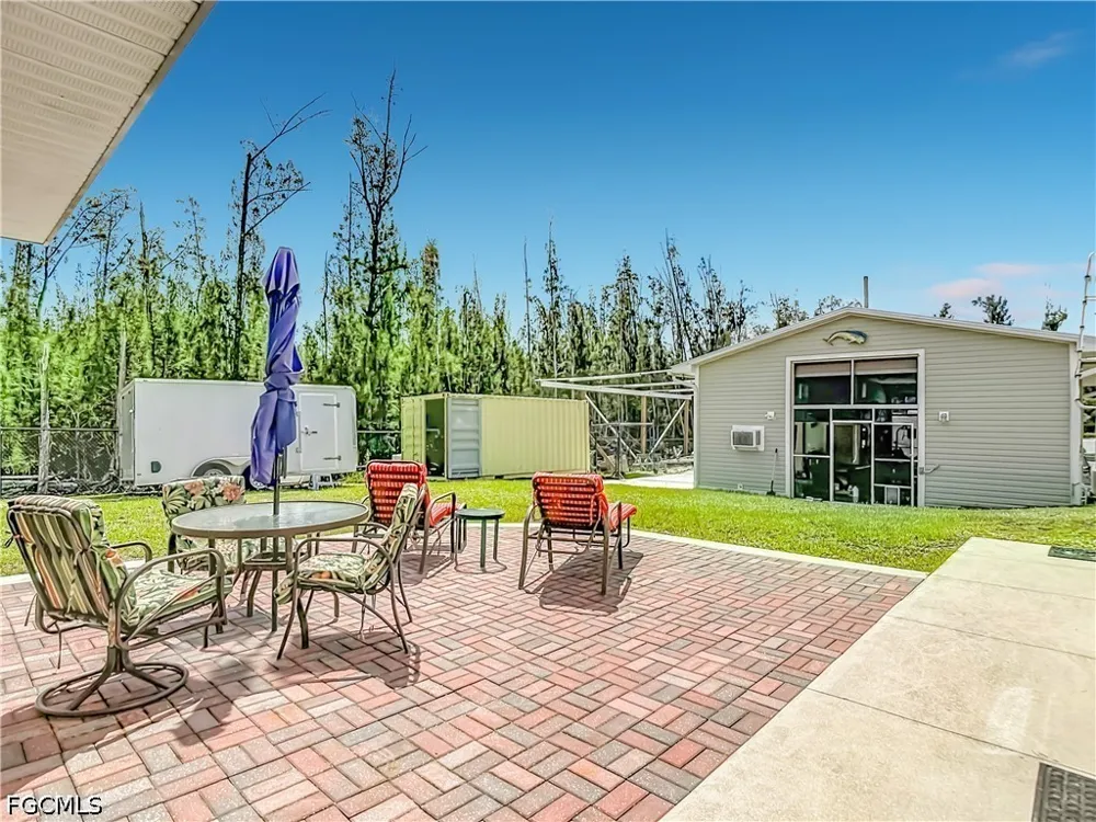 Pompano Avenue Cape Coral, FL 33991
