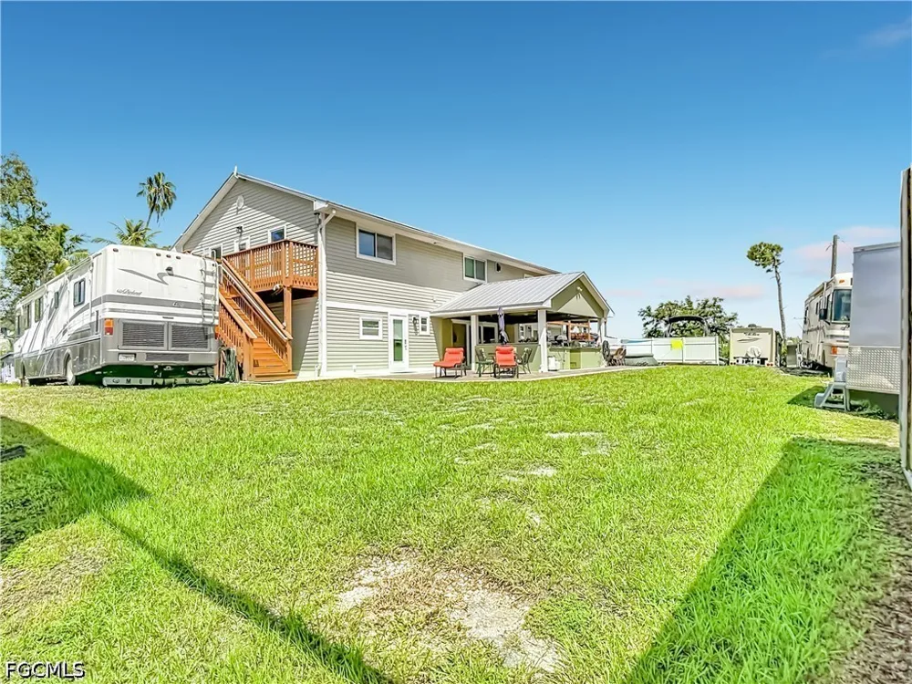 Pompano Avenue Cape Coral, FL 33991