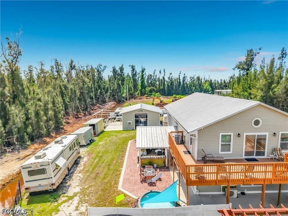 Pompano Avenue Cape Coral, FL 33991