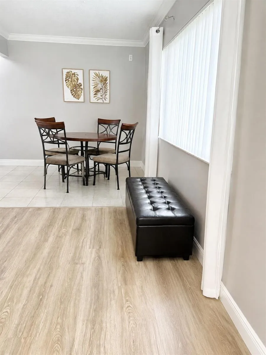 405 MEADOWS CIRCLE #405 Boynton Beach, FL 33436