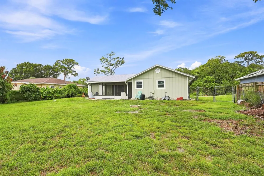 5106 Seagrape Drive Fort Pierce, FL 34982