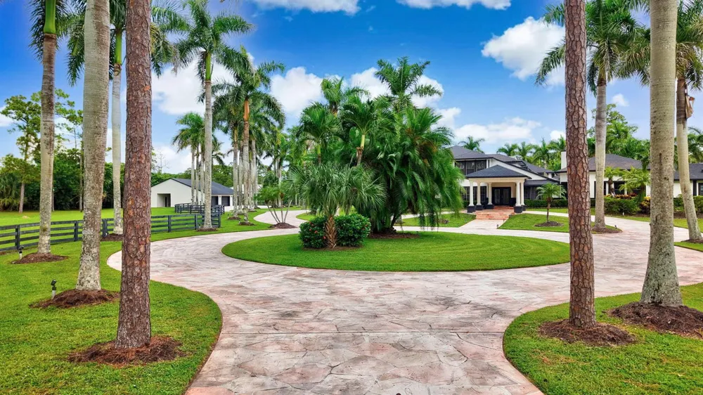 6186 Duckweed Road Lake Worth, FL 33449