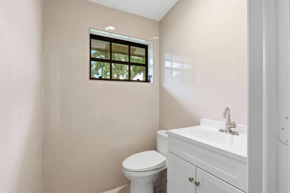 6186 Duckweed Road Lake Worth, FL 33449