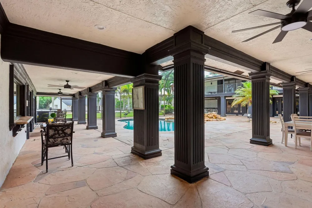 6186 Duckweed Road Lake Worth, FL 33449