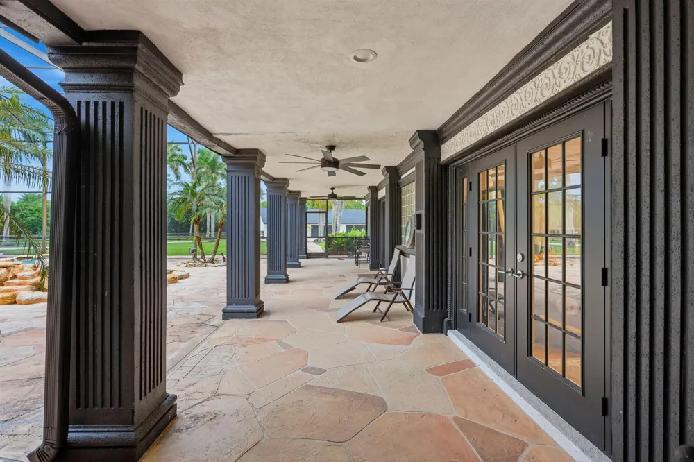 6186 Duckweed Road Lake Worth, FL 33449