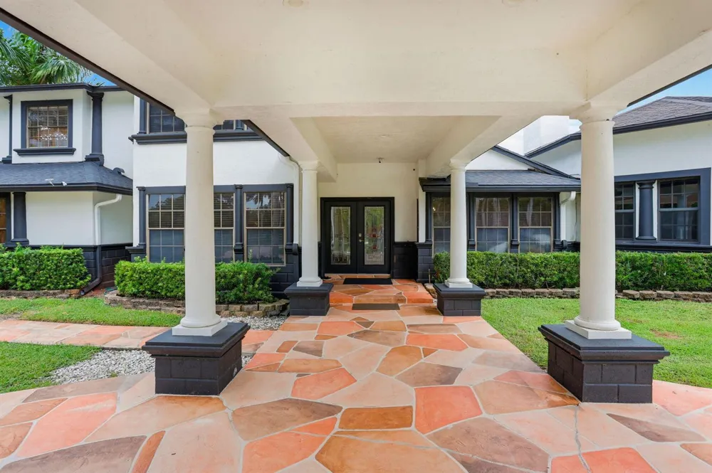 6186 Duckweed Road Lake Worth, FL 33449