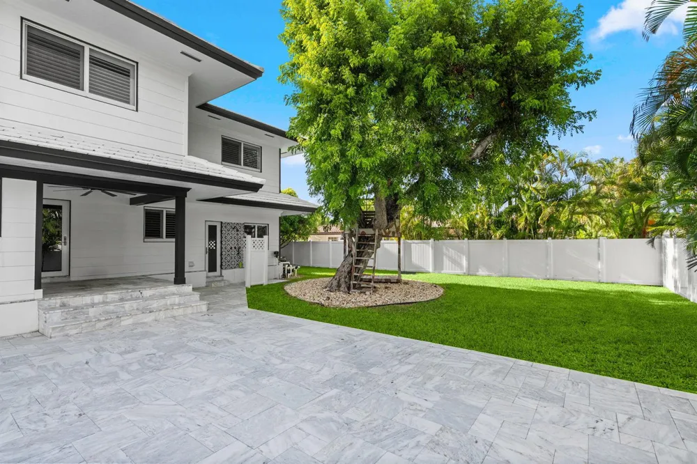 5100 NE 30TH TERRACE Lighthouse Point, FL 33064