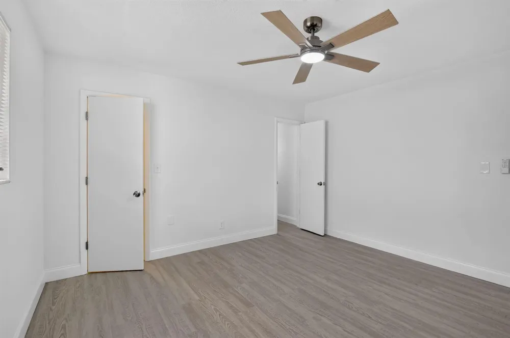 3390 NW 42nd Street Lauderdale Lakes, FL 33309