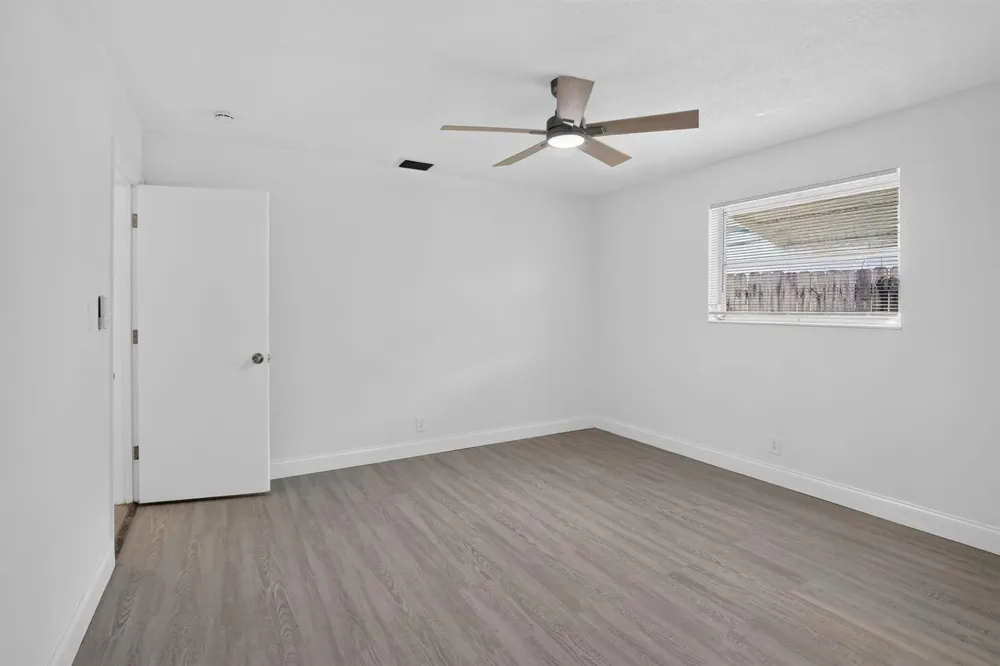 3390 NW 42nd Street Lauderdale Lakes, FL 33309