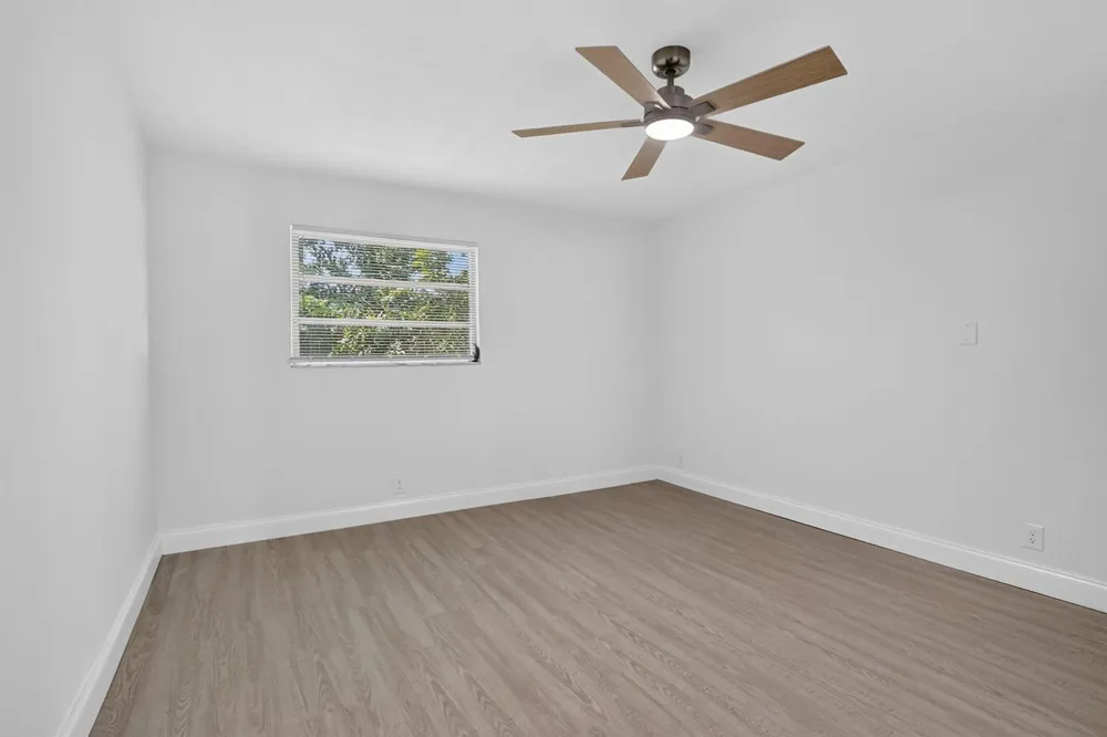 3390 NW 42nd Street Lauderdale Lakes, FL 33309