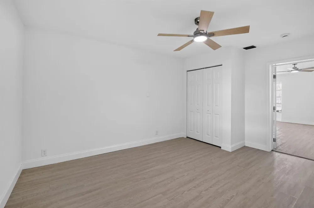 3390 NW 42nd Street Lauderdale Lakes, FL 33309