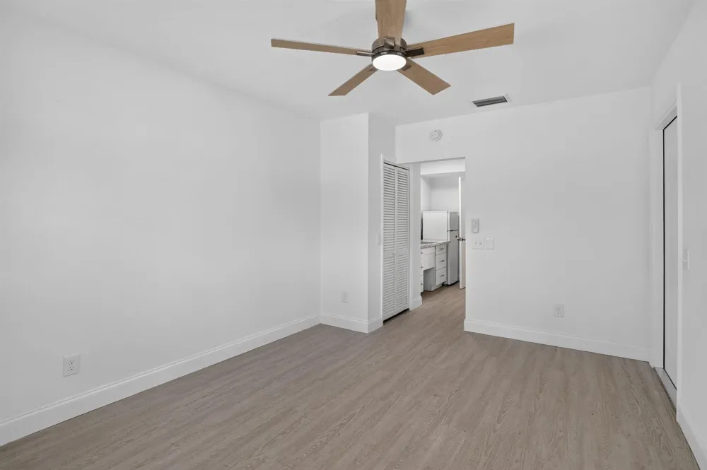 3390 NW 42nd Street Lauderdale Lakes, FL 33309