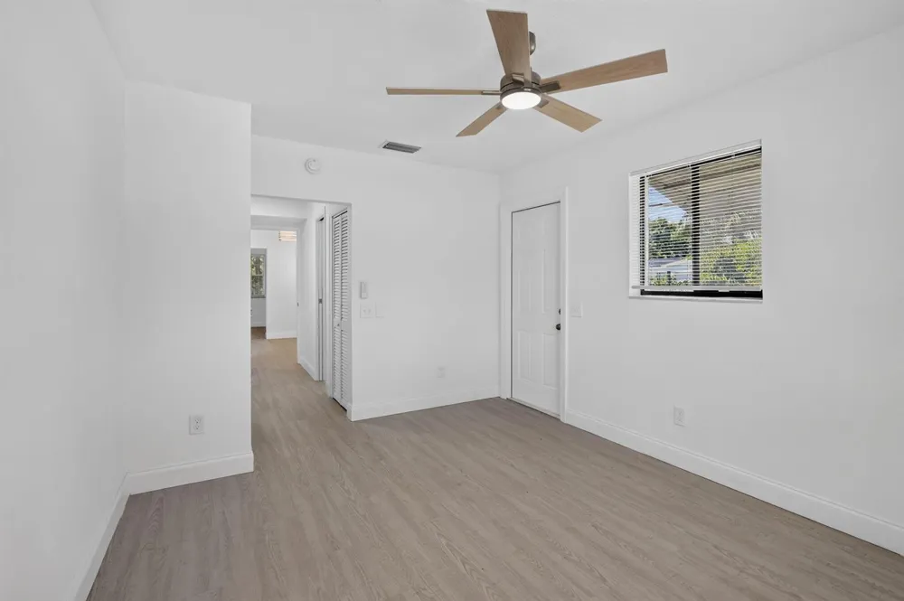 3390 NW 42nd Street Lauderdale Lakes, FL 33309