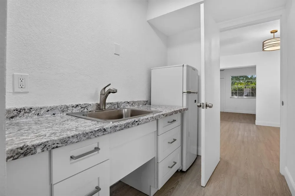 3390 NW 42nd Street Lauderdale Lakes, FL 33309