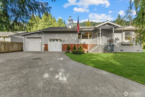 3019 Pine Lane