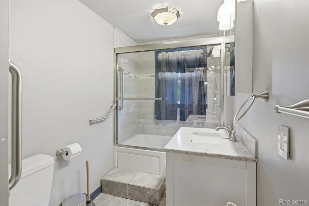 2705 Glendale Road Summit Township, MI 49203