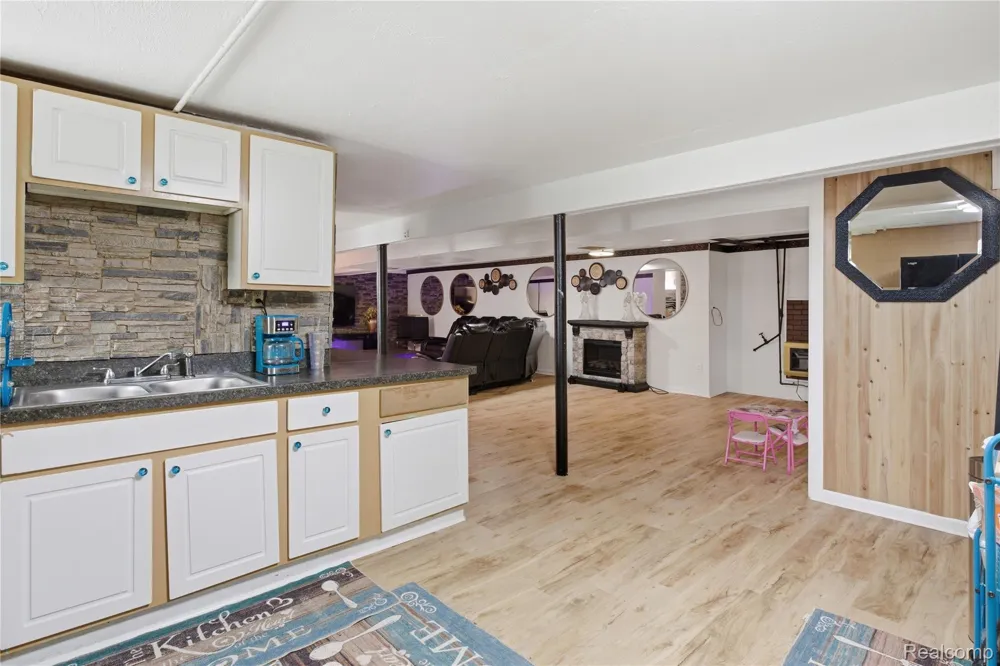 2705 Glendale Road Summit Township, MI 49203
