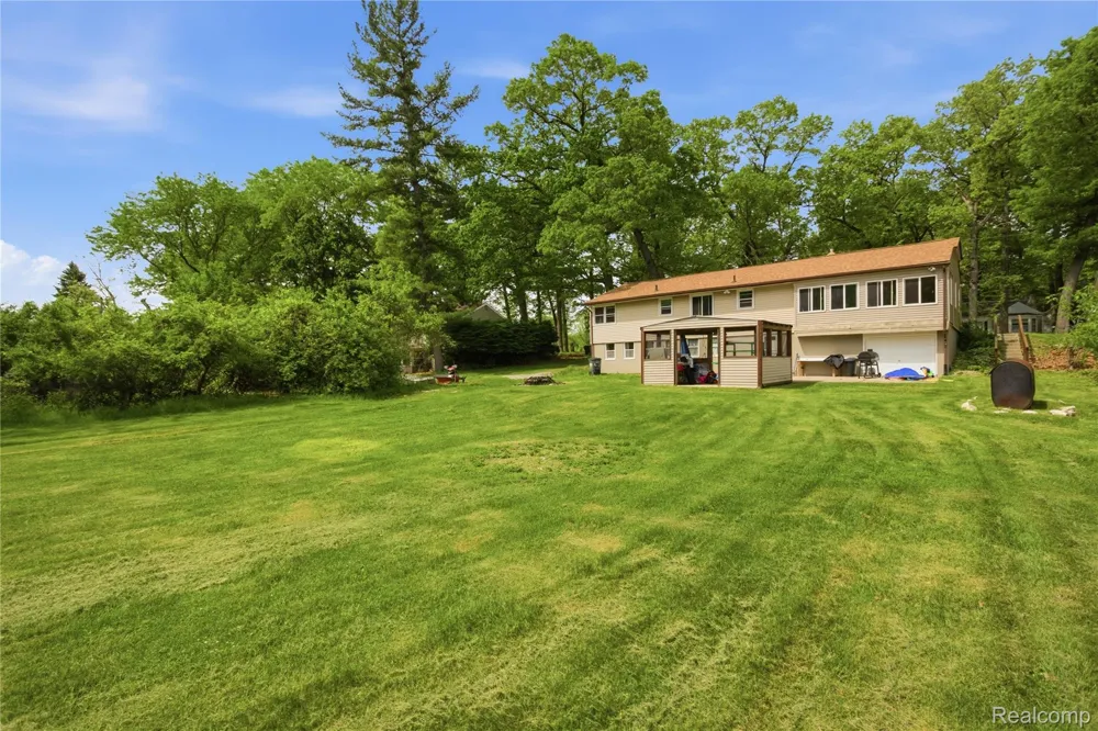 2705 Glendale Road Summit Township, MI 49203