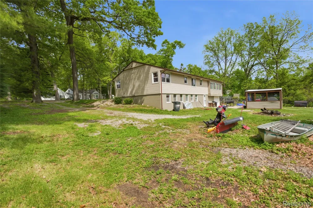 2705 Glendale Road Summit Township, MI 49203