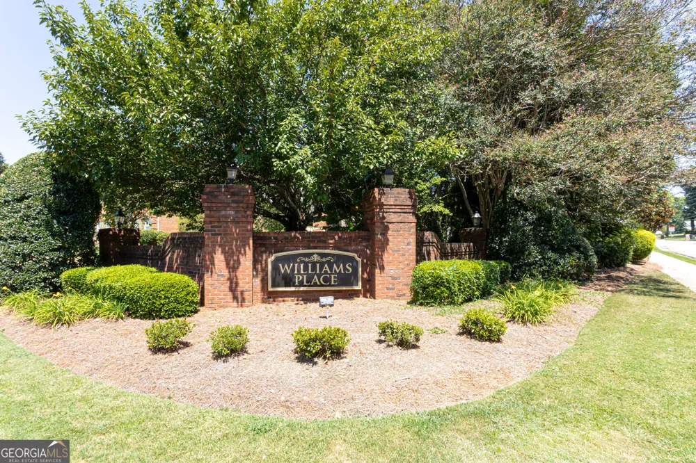 2431 Chimney Top Lane Snellville, GA 30078