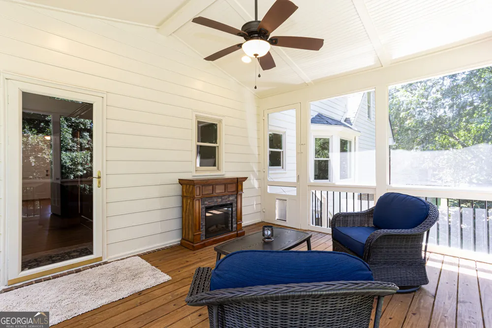 2431 Chimney Top Lane Snellville, GA 30078