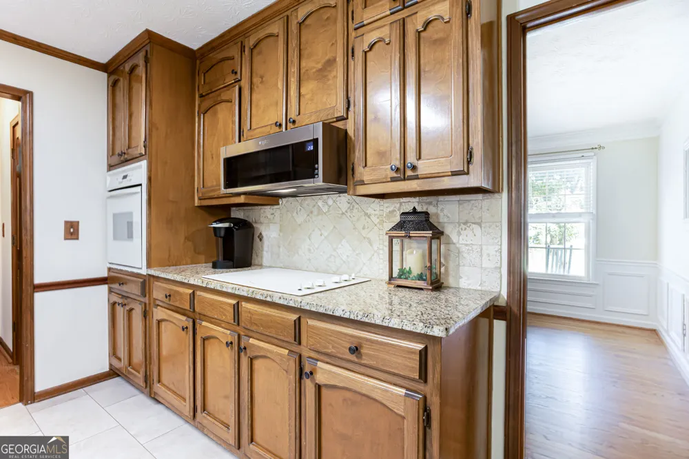 2431 Chimney Top Lane Snellville, GA 30078