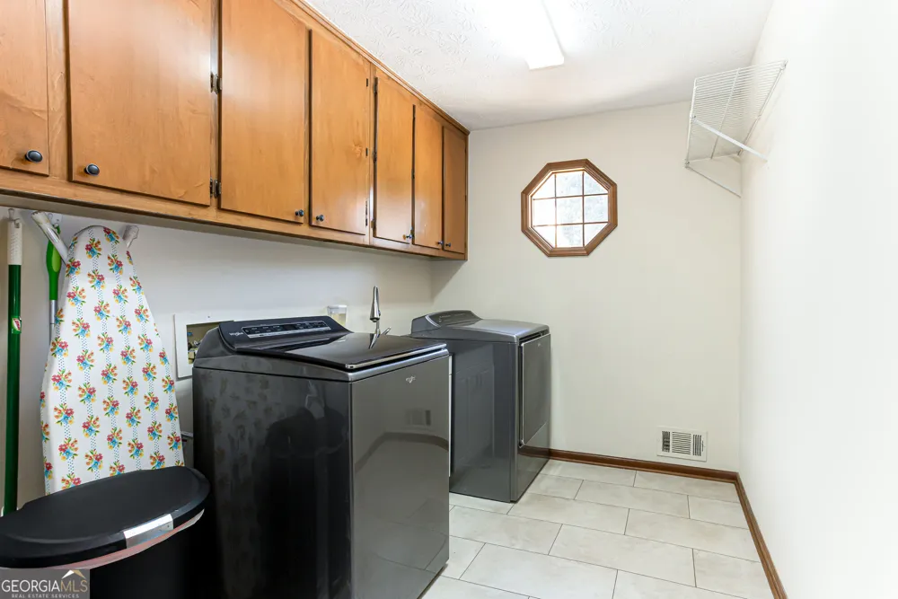 2431 Chimney Top Lane Snellville, GA 30078