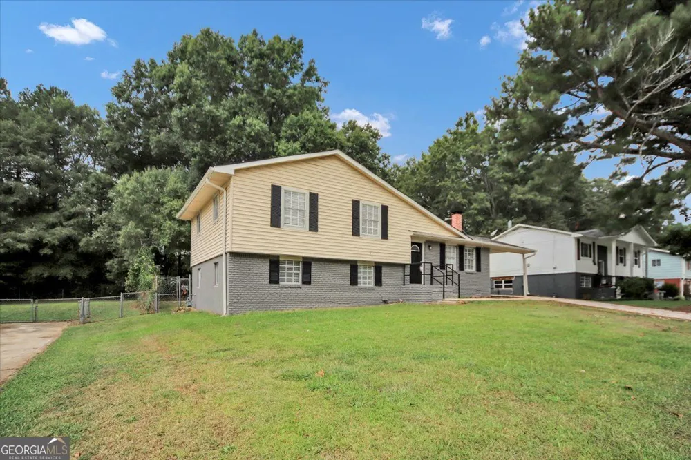 139 Caldwell DR Hampton, GA 30228