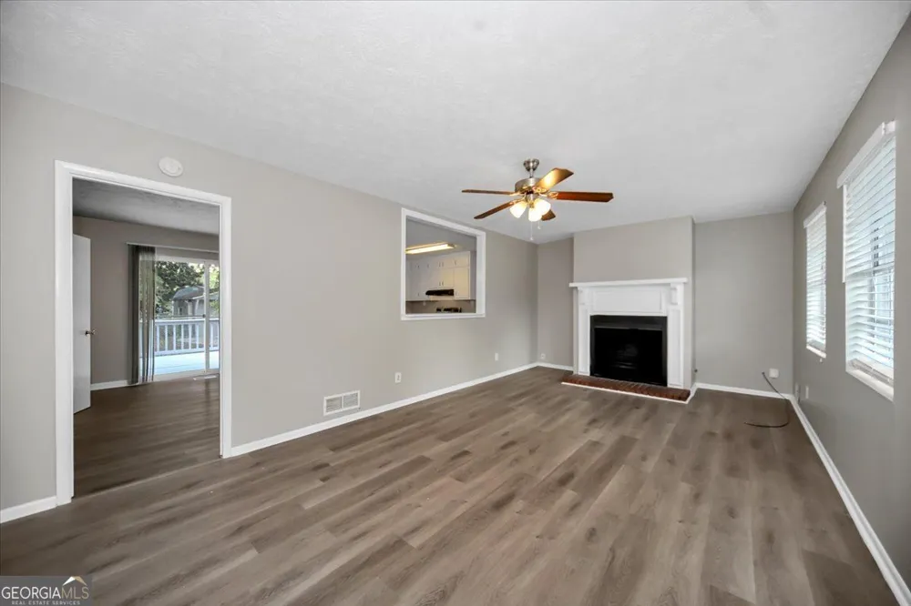 139 Caldwell DR Hampton, GA 30228