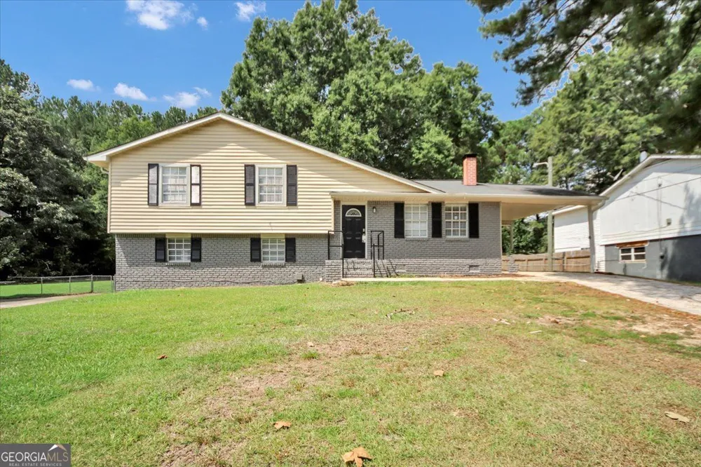 139 Caldwell DR Hampton, GA 30228