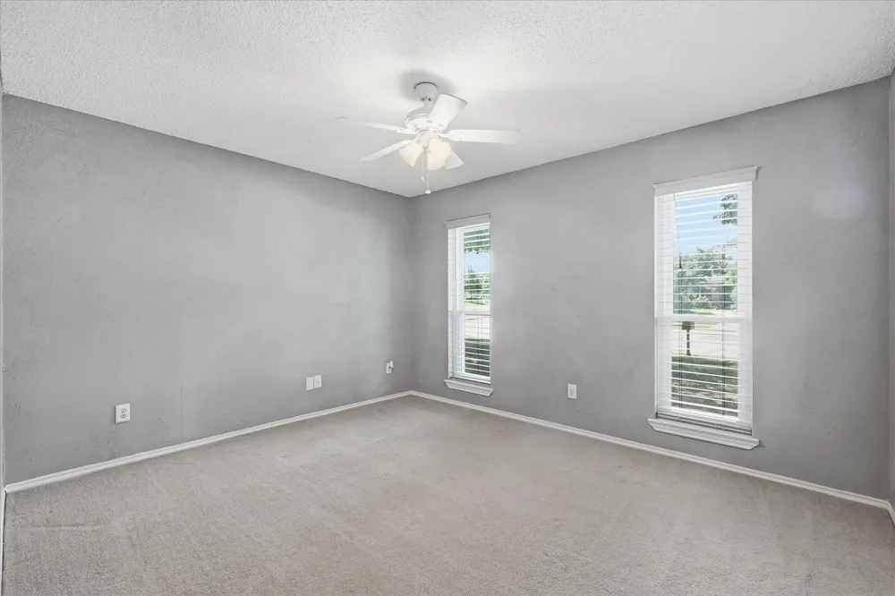 1000 Oxfordshire Drive Carrollton, TX 75007